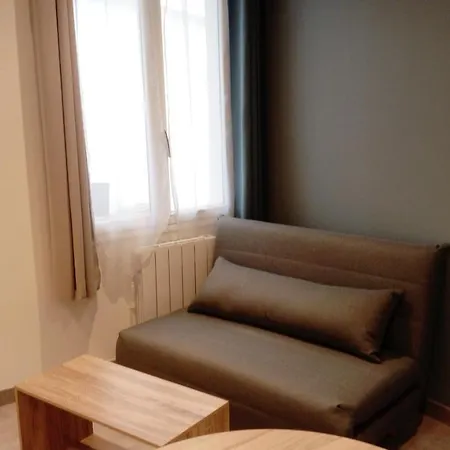 Le Clos Robinson ゲストハウス 3*