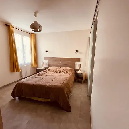 ゲストハウス Le Clos Robinson 3*