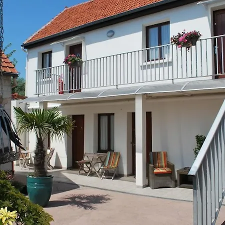 Le Clos Robinson ゲストハウス Martin-Église