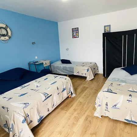 Le Clos Robinson בית הארחה 3*