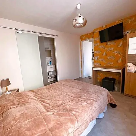 Le Clos Robinson Guest house 3*