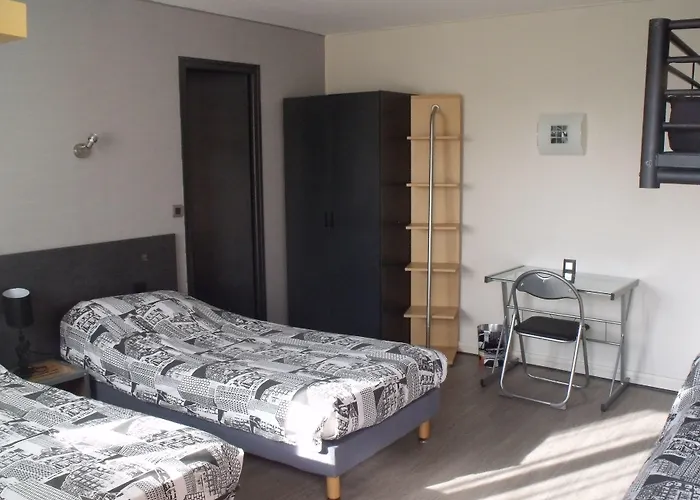 Le Clos Robinson Guest house 3*